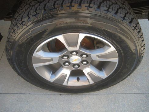 Used 2018 Chevrolet Colorado Z71 image 12