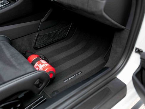 Used 2016 Porsche 911 GT3 RS image 43