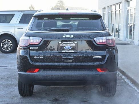 Used 2020 Jeep Compass Latitude AWD/4WD image 5
