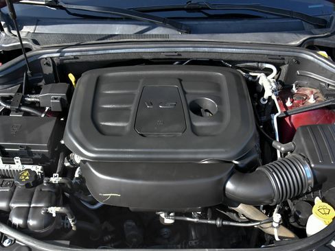 Used 2022 Dodge Durango SXT image 45