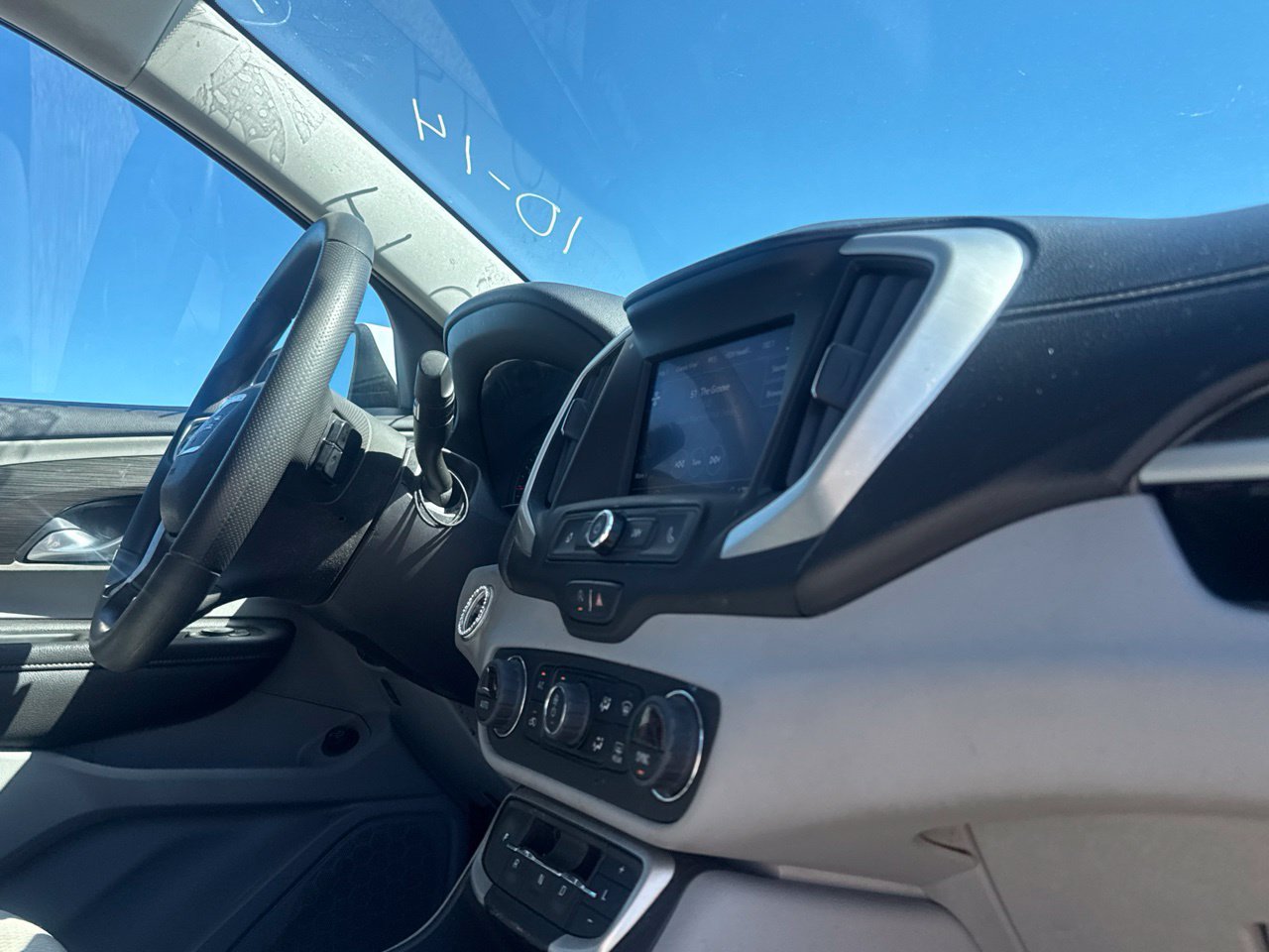 Used 2022 GMC Terrain SLE w/ Driver Convenience Package FWD image 30