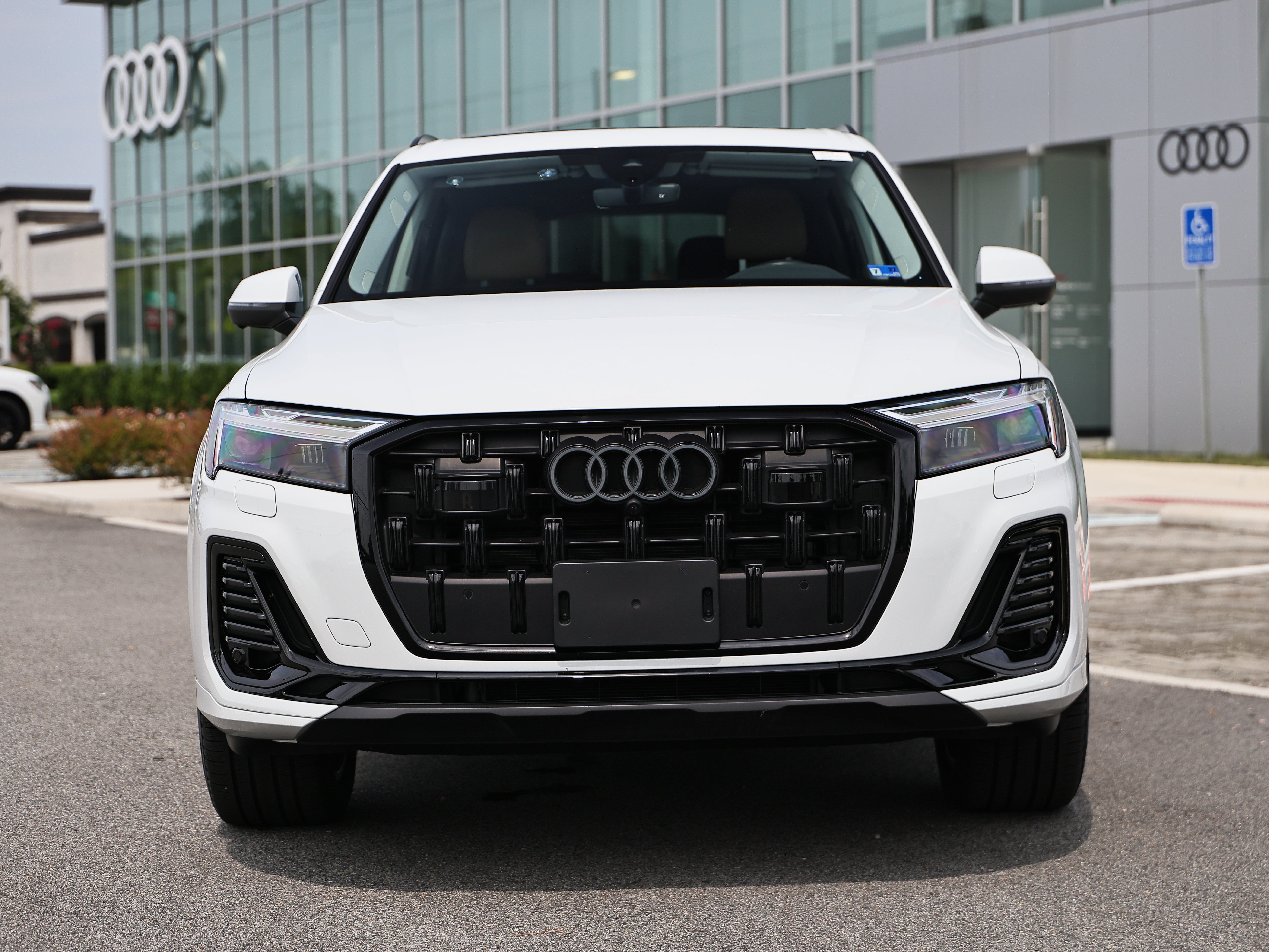 Used 2025 Audi Q7 2.0T Premium Plus AWD/4WD image 13
