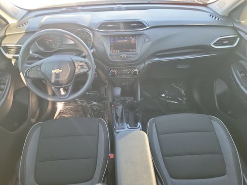 Used 2021 Chevrolet TrailBlazer LS FWD image 11