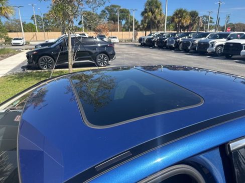 Used 2023 Mercedes-Benz C 43 AMG 4MATIC Sedan image 25