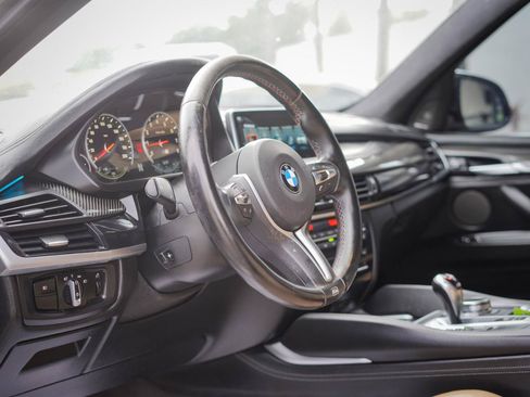 Used 2017 BMW X5 M AWD/4WD image 9
