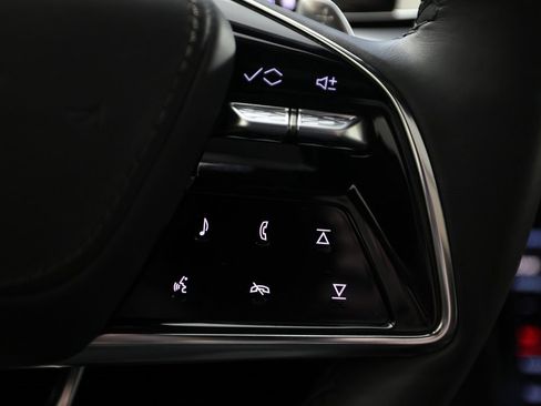 Used 2025 Cadillac Escalade V image 27