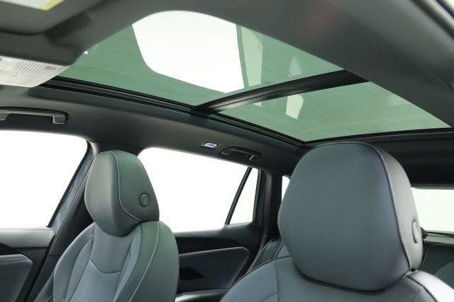 New 2026 Volkswagen Tiguan SE R-Line FWD image 31
