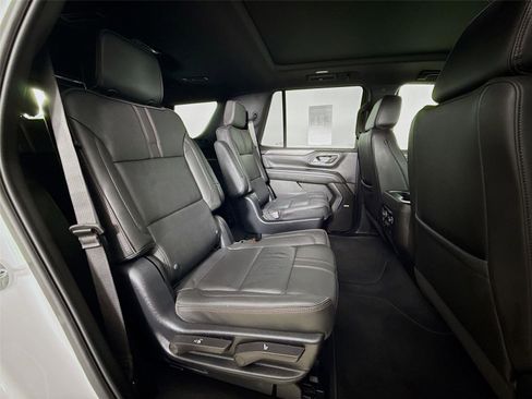 Used 2024 Chevrolet Tahoe RST w/ Luxury Package AWD/4WD image 31
