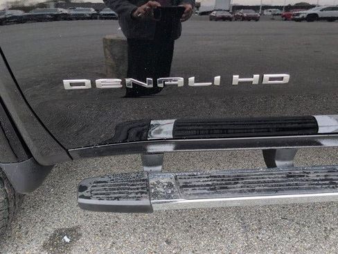 New 2026 GMC Sierra 2500 Denali w/ Denali Reserve Package AWD/4WD image 4