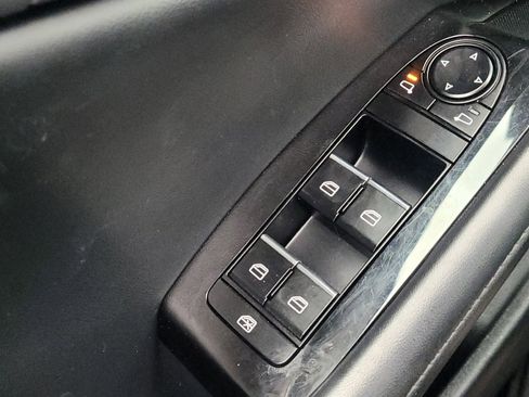 Used 2024 MAZDA MAZDA3 s image 27