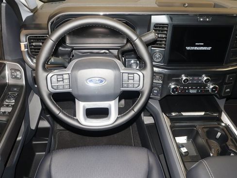 New 2025 Ford F350 Lariat w/ Lariat Ultimate Package image 18