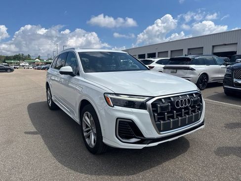 Used 2025 Audi Q7 3.0T Premium Plus AWD/4WD image 7