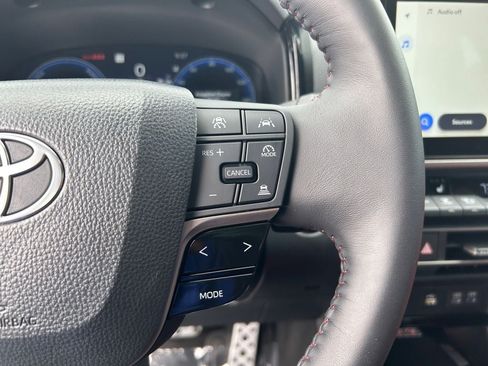Used 2026 Toyota Camry XSE FWD image 16