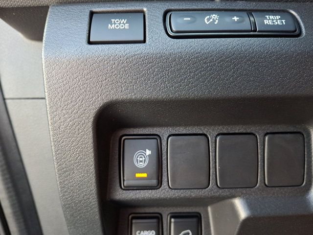 Used 2024 Nissan Frontier PRO-4X w/ Technology Package AWD/4WD image 24