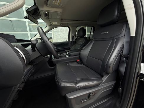 Used 2026 Ford Expedition Max Platinum AWD/4WD image 4
