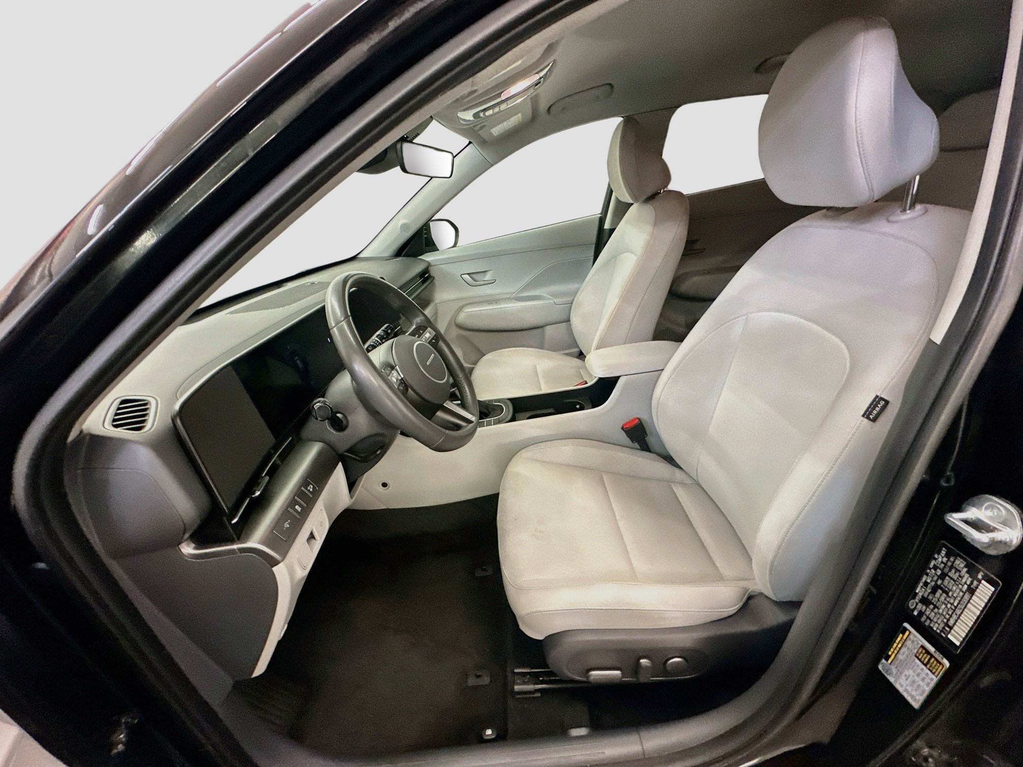 Used 2025 Hyundai Kona SEL AWD/4WD image 13
