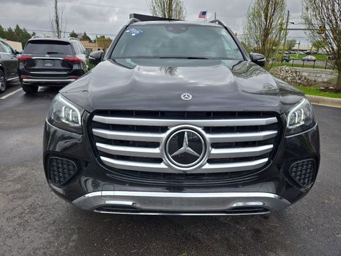 Certified 2025 Mercedes-Benz GLS 450 4MATIC image 8