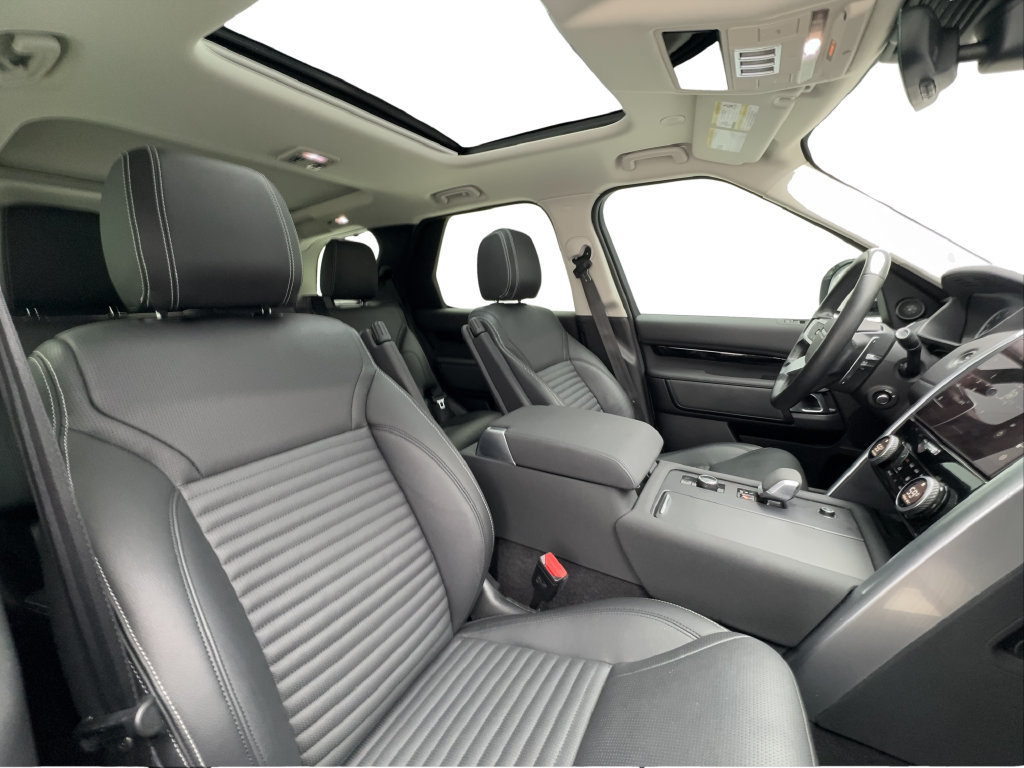 Used 2023 Land Rover Discovery S AWD/4WD image 35