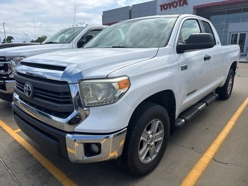 Used 2014 Toyota Tundra SR5 w/ SR5 Upgrade Package AWD/4WD image 1