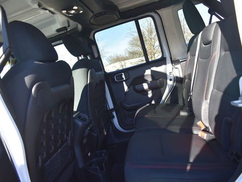 Used 2022 Jeep Wrangler Unlimited Rubicon image 22