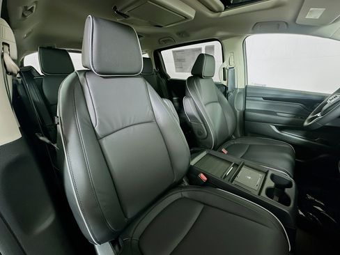 New 2026 Honda Odyssey Touring image 29