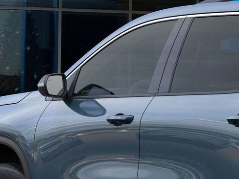 New 2026 Chevrolet Traverse LT w/ Driver Confidence Package image 12