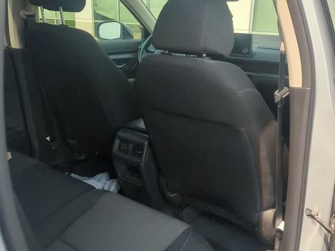 Used 2025 Honda CR-V LX image 6