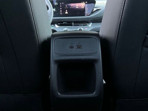 Used 2025 Buick Envista Preferred image 12