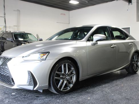 Used 2017 Lexus IS 350 AWD image 6