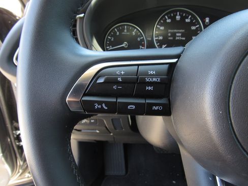 Used 2025 MAZDA CX-30 AWD 2.5 S w/ Preferred Package image 24