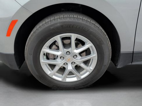 Used 2024 Chevrolet Equinox LS image 12