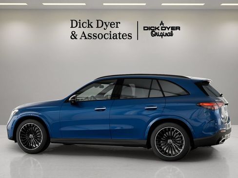 Used 2026 Mercedes-Benz GLC 300 image 28