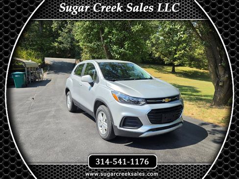 Used 2018 Chevrolet Trax LS AWD/4WD image 1