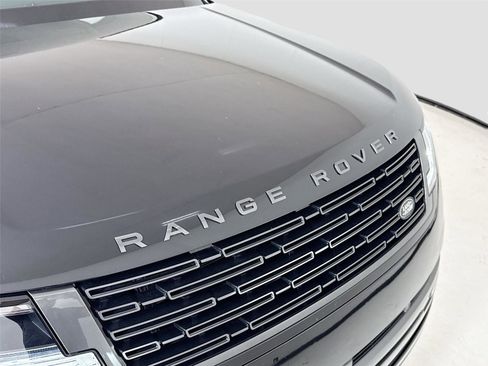 Used 2024 Land Rover Range Rover SE image 29
