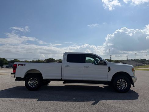 Used 2022 Ford F250 XLT w/ XLT Premium Package AWD/4WD image 2
