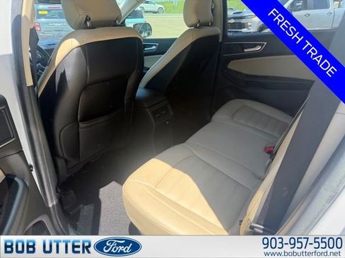 Used 2019 Ford Edge SEL w/ Equipment Group 201A FWD image 6