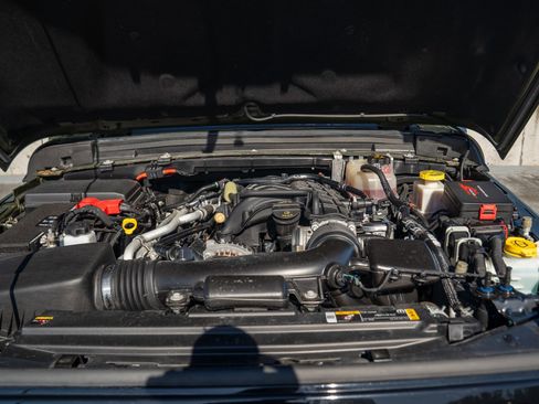Used 2022 Jeep Gladiator Sport AWD/4WD image 26