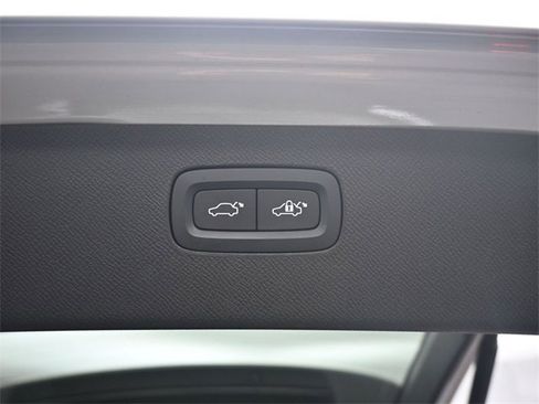 Used 2022 Volvo XC90 T6 Inscription w/ Advanced Package image 34