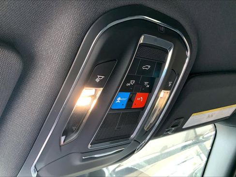 New 2025 Jeep Grand Cherokee Limited w/ Trailer Tow Package image 18