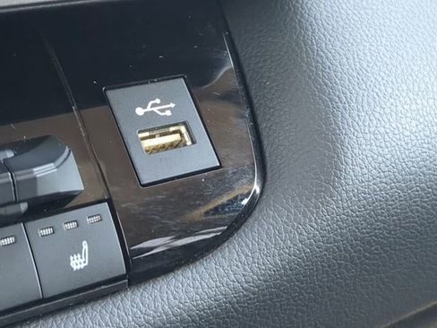 Used 2023 Toyota Tundra Limited AWD/4WD image 21