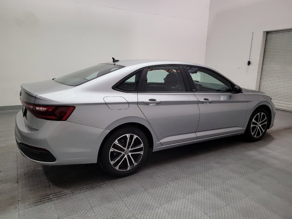Used 2025 Volkswagen Jetta Sport FWD image 10