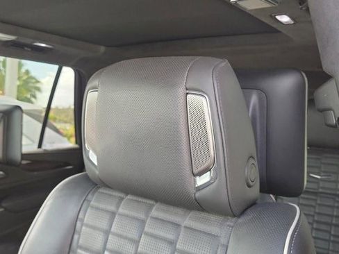 Certified 2022 Cadillac Escalade Sport Platinum w/ LPO, ONYX Package image 9