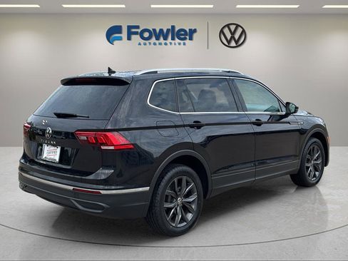 Used 2023 Volkswagen Tiguan SE FWD image 5