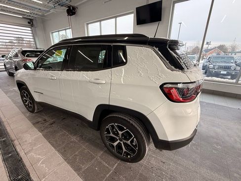 New 2026 Jeep Compass Limited image 4