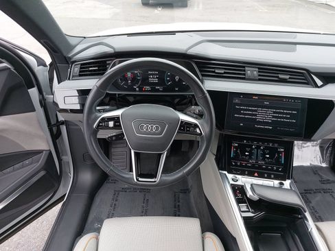 Used 2024 Audi Q8 e-tron Prestige w/ Prestige Package AWD/4WD image 16