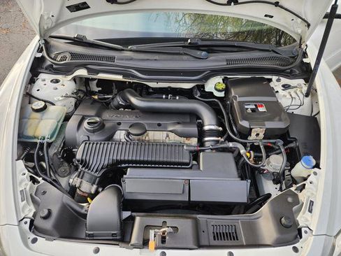 Used 2011 Volvo C70 T5 image 26