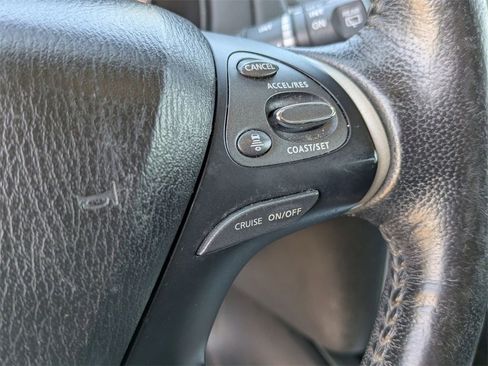 Used 2019 Nissan Pathfinder SL image 20