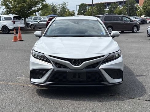 Used 2023 Toyota Camry SE FWD image 6