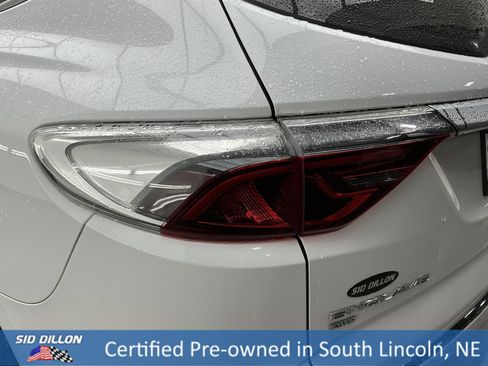 Used 2023 Buick Enclave Essence image 22