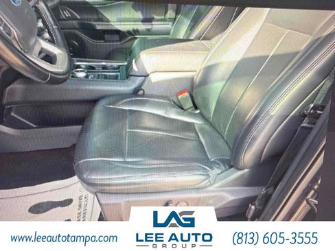 Used 2023 Ford Expedition Max XLT RWD image 3